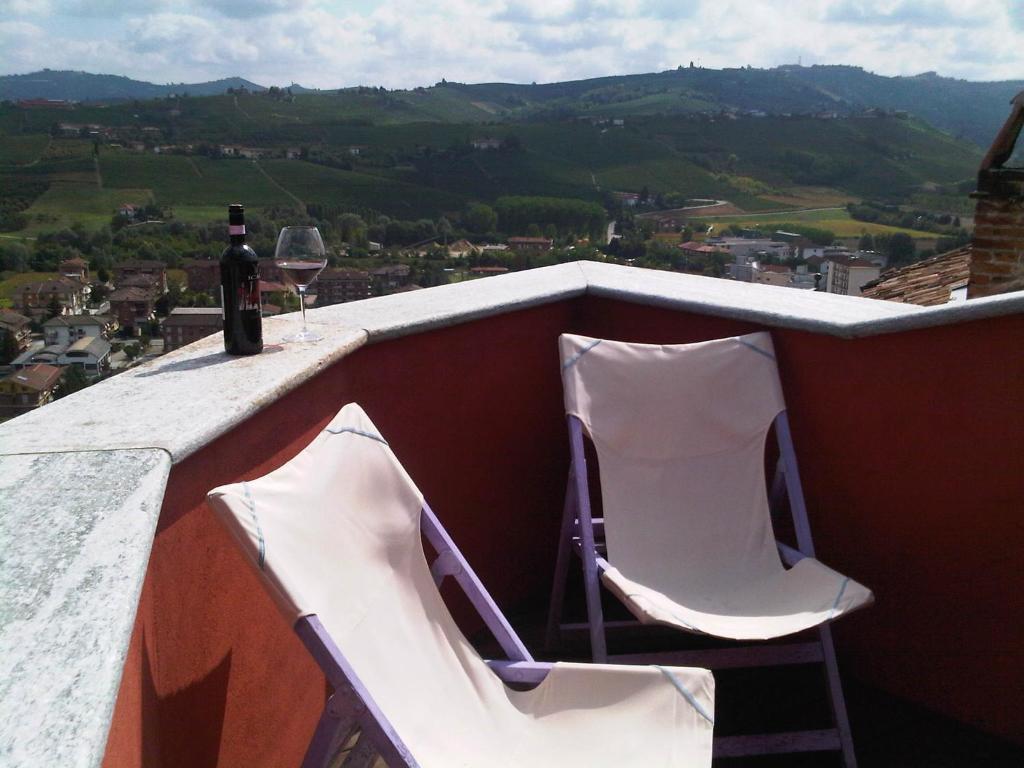 Bed and Breakfast Dimora San Sebastiano Neive Zimmer foto